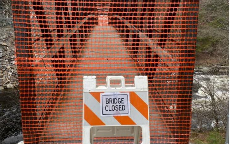Pedestrian Bridge Closed